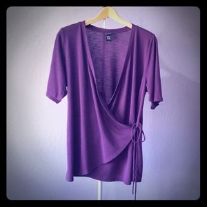New Torrid 1X Purple Short Sleeve wrap top